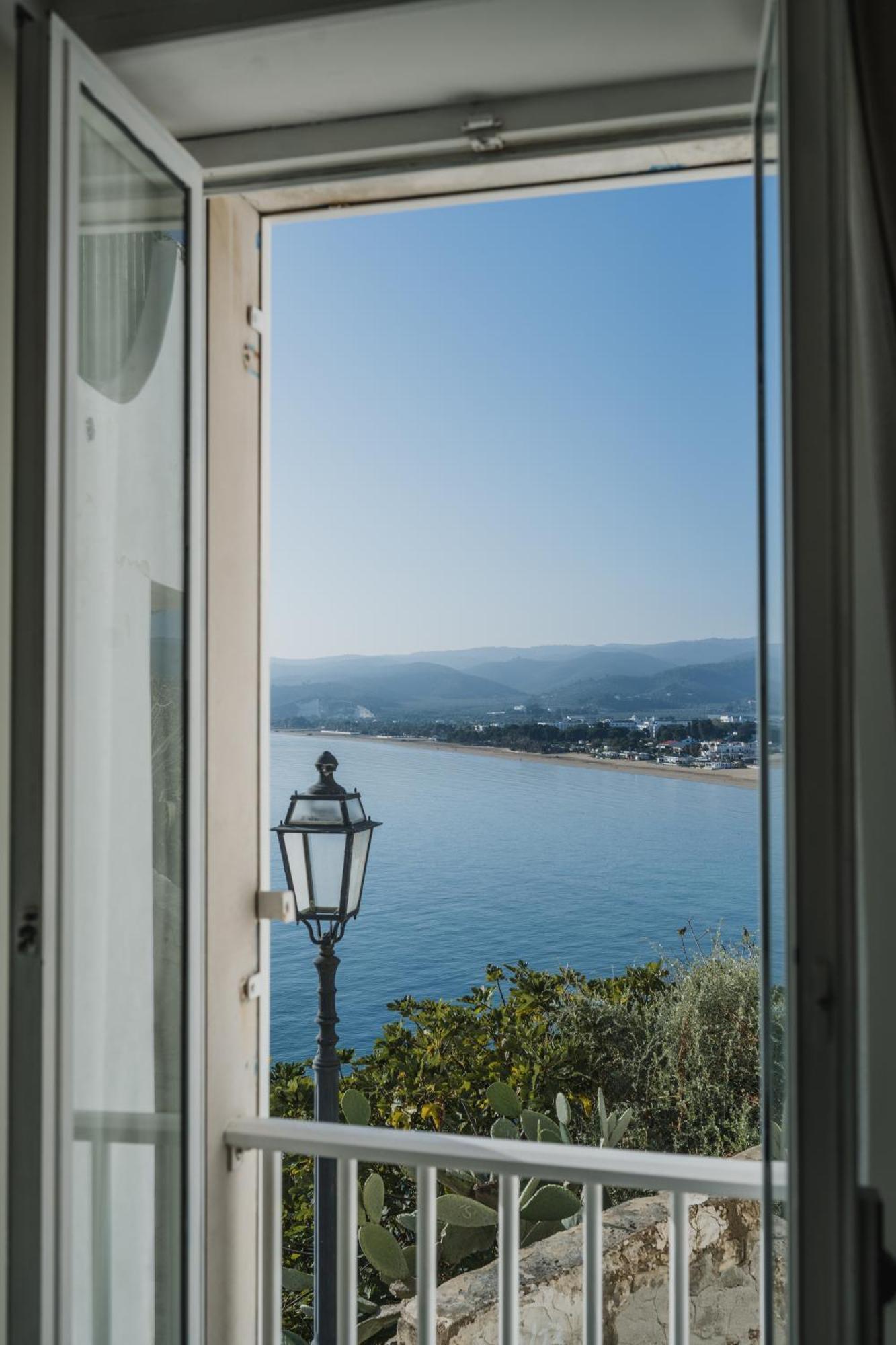 Casa Tua - Sea View Onda Apartment Vieste Luaran gambar